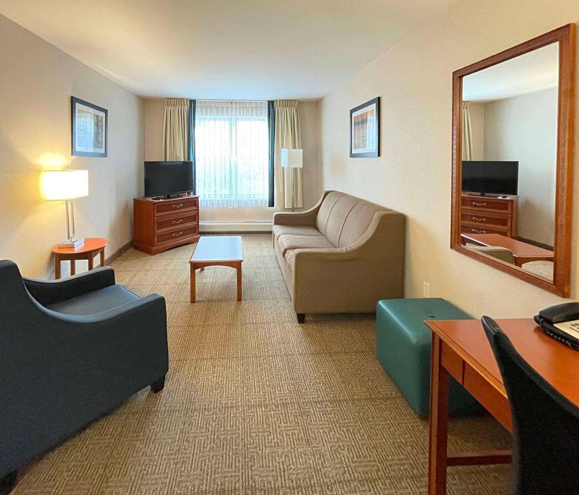 Smart Suites, Ascend Hotel Collection South Burlington Zewnętrze zdjęcie